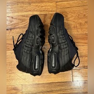 Nike Air Max 95 Essential Mens Sz 6 Black/Black-Dark Grey CI3705-001 Dunk AJ Ye